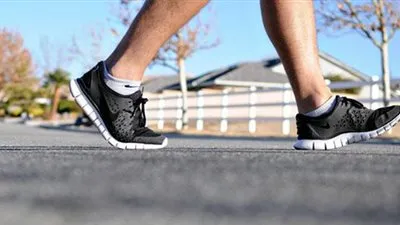 دراسة: المشي 45 دقيقة أسبوعياً يحمي من التهاب المفاصل !