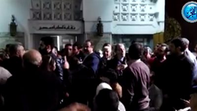 أحمد موسى يتسبب في طرد مراسل 