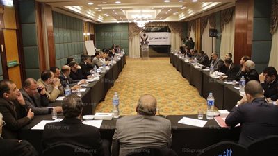 مصنعو الورق يحذرون من اختفاء الصناعة في مصر بعد أزمة 