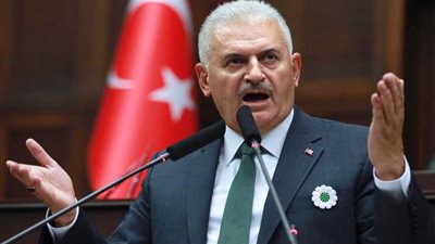 رئيس وزراء تركيا: نتقاسم خبزنا مع اللاجئين ولكن لن نسمح أبدا بتقسيم بلدنا