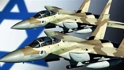 طيران الاحتلال يحلق علي ارتفاع منخفض فوق قصر 