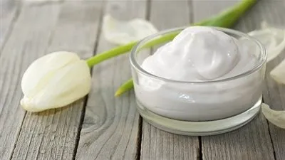 اصنعي بنفسك كريم طبيعي مرطب للبشرة والجسم