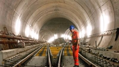 سفارة سويسرا تحتفل بافتتاح أطول نفق سكك حديدية في العالم