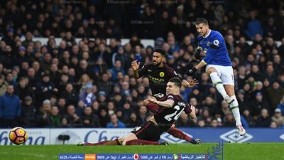 الدوري الإنجليزي.. ميرالاس يضرب شباك مانشستر سيتي بهدف رائع (فيديو)