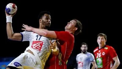 كأس العالم لليد.. فرنسا تعبر النرويج وتحسم التأهل مبكرا 