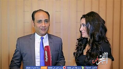 مايا نصري: هذا الرجل مخرج حياتي كلها وحبيبي وأبو أولادي (فيديو)