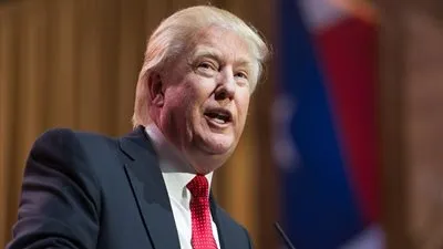 سيدة تقاضي ترامب في نيويورك بتهمة 