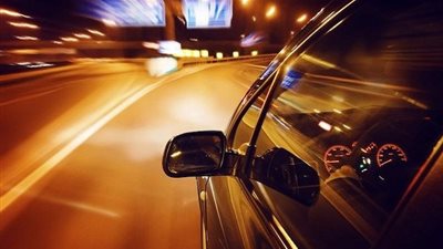 خليجية تغري شاباً بمليون ريال وسيارة فارهة لقتل شقيقها وأسرته