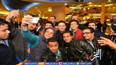 مصطفى قمر يحتفل بطرح 