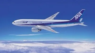 طائرة يابانية تعلق في مطار محلي بسبب الثلوج