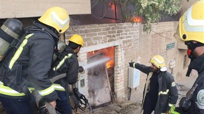 مدني مكة المكرمة يسيطر على حريق بمنزل دون إصابات