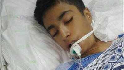 كارثة.. طفل يدخل العمليات لإجراء 