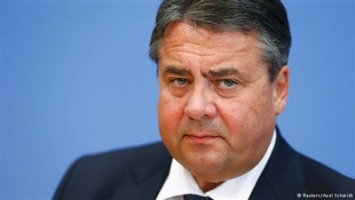 نائب ميركل: ستواجهنا أوقات صعبة مع ترامب قريبا