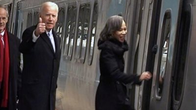 بايدن يستقل القطار ويعود لمنزله بعد تنصيب ترامب (صور)