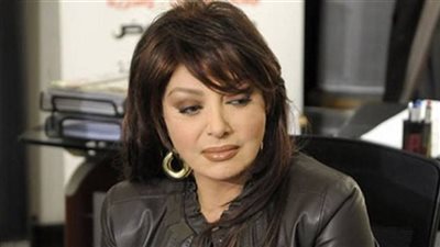 نبيلة عبيد تحتفل بعيد ميلادها على 