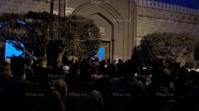 الآلاف يشيعون جثمان ابن قنا بعد مقتله في اشتباكات مسلحة بليبيا (فيديو وصور)