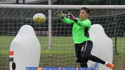 حارس شابيكوينسي يظهر في لقاء فريقه الأول بعد الكارثة بساق مبتورة (صورة) 