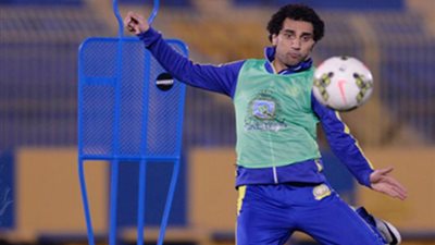 عوض يرفع سلاح العروض المغرية في وجه النصر