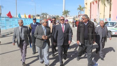 محافظ السويس يتفقد المنشأت الرياضية والأستاد وحمام السباحة الأولمبي بالمدينة الرياضية (صور) 