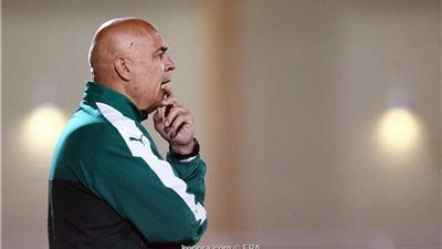 إصابة لاعب أهلي جدة تثير قلق جروس