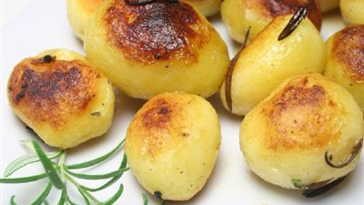 دراسة: البطاطس المائلة للون البني تسبب السرطان !