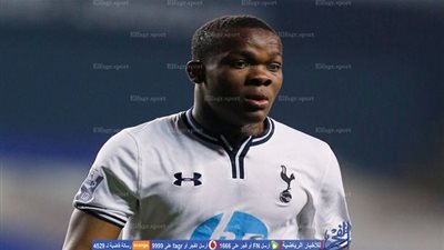 سليماني كوليبالي يوقع للأهلي رسميا