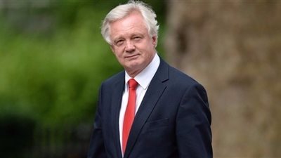 الحكومة البريطانية تقدم للبرلمان قريباً مشروع قانون الانسحاب