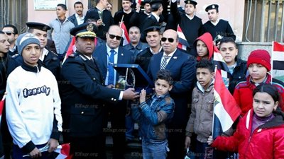 أطفال57357  يقدمون التهنئة لمدير أمن القاهرة ونائبه بمناسبة عيد الشرطة
