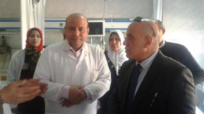 وكيل الصحة بالإسماعيلية يتفقد المستشفيات بعد إعلان حالة الطوارئ