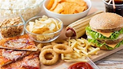 5 مخاطر للوجبات السريعة لم تعرفيها من قبل