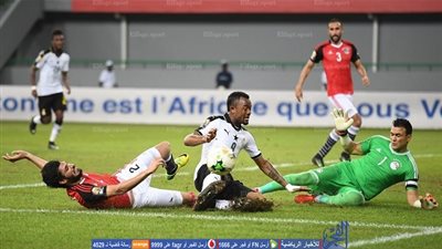 تصدي أسطوري من عصام الحضري أمام غانا (فيديو)