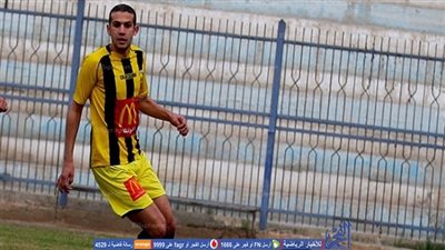 فاروق  يتنازل عن شارة قيادة المقاولون لمحمد فضل