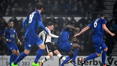 كأس الإتحاد الإنجليزي.. ليستر سيتي ينجو من توديع الكأس ويلجأ للقاء إعادة مع ديربي كاونتي 
