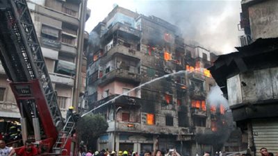 السيطرة على حريق فندق بمنطقة الحسين بالدراسة 