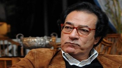 فاروق حسني: 