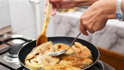 6 نصائح للتخلص من رائحة السمك في مطبخك بدقائق