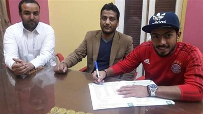 الرجاء يتعاقد مع لاعب وسط دكرنس