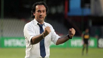 الإيطالي لوبيز يقترب من تدريب أهلي جدة الأولمبي