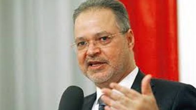 أول رد رسمي من الحكومة اليمنية على قرار الحظر الأمريكي