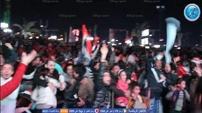 شاهد.. الجماهير تحتفل بفوز المنتخب المصري من داخل مركز شباب الجزيرة