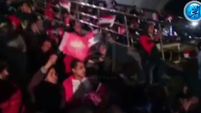 المصريون يحتفلون بفوز المنتخب المصري من النادي الأوليمبي بالمعادي