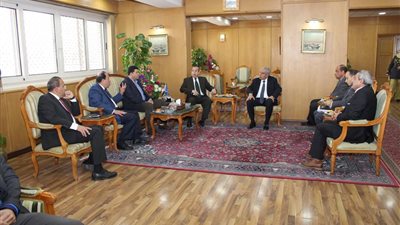 وزير الصناعة: نستعد لإنشاء أكبر معرض دائم للأثاث على مساحة 1010 متر مربع  