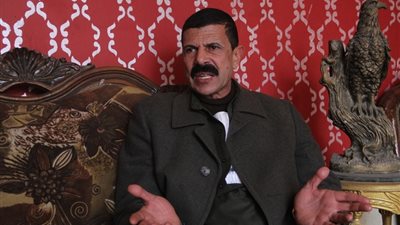 نقيب الزبالين يُطالب بوزارة للقمامة.. ويؤكد: 