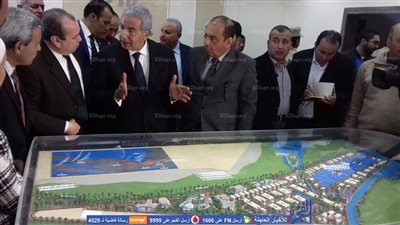 وزير الصناعة يتفقد 22 ورشة بمدينة الأثاث بدمياط.. ويستعرض التصميم النهائي للمدينة (صور) 