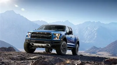 بيع أخر شاحنة فورد F-150 رابتور 2017 بسعر خيالي