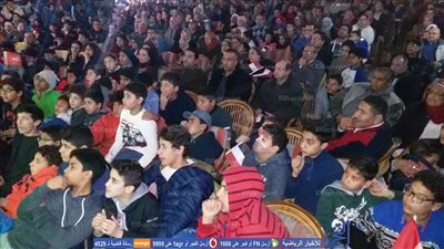 ترقب الجمهور فى نادى الصيد فى أجواء الشوط الثانى لمنتخب مصر