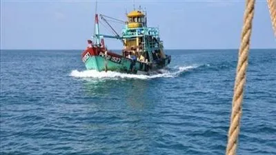 كواليس مثيرة للجدل في رحلة 16 صيادا مصريا حطمت السلطات التونسية أحلامهم 