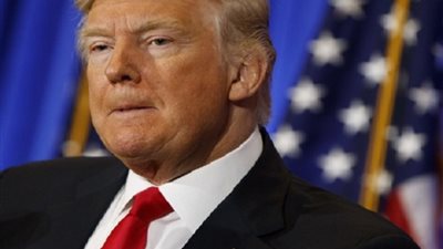 فاينانشال تايمز: ترامب يقود العالم إلى حرب عملات 