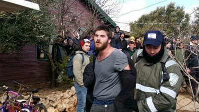 الشرطة الإسرائيلية تعلن الإنتهاء من إخلاء مستوطنة 