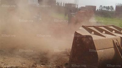 إزالة 55 حالة تعد على الأراضي الزراعية بقرية القلج بالخانكة (صور)